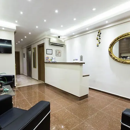 Zendy Hotel 3*