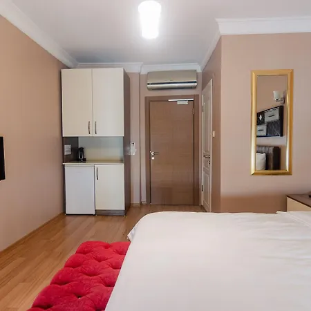 Zendy Hotell 2*